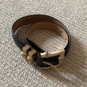 Right on women’s belt